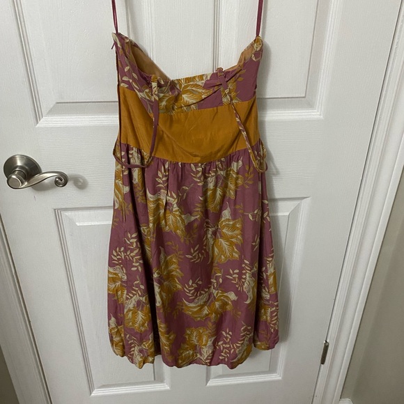 Bubble top and hem dress with detachable straps - Picture 5 of 5